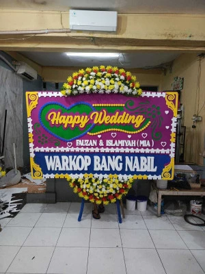 Papan Bunga di Muncang