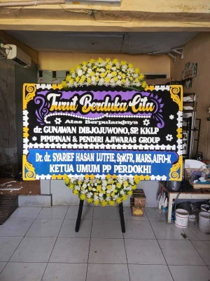 Papan Bunga di Muncang